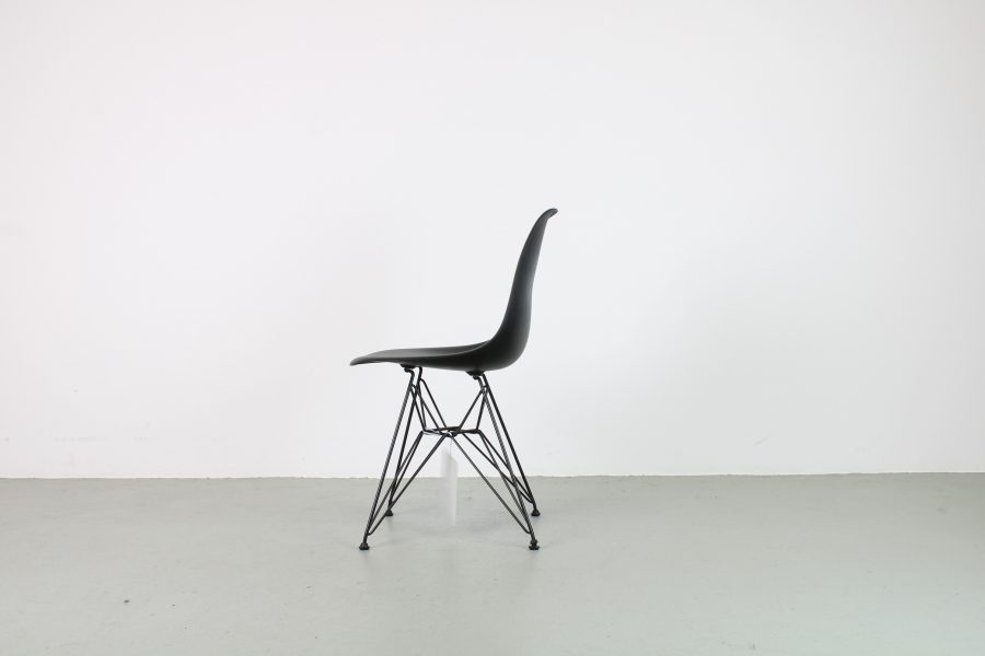 Vitra Eames DSR dining chair, zwart - Afbeelding 2