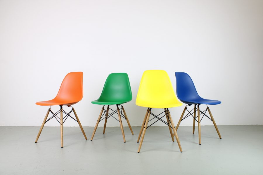 Vitra DSW chairs, diverse kleuren