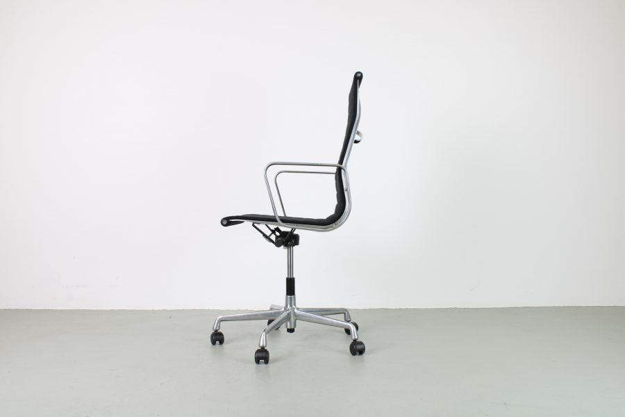 Vitra Eames EA 119 bureaustoel, Hopsak, Aluminium - Afbeelding 2